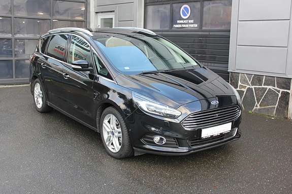 Ford S-MAX 8 of 29