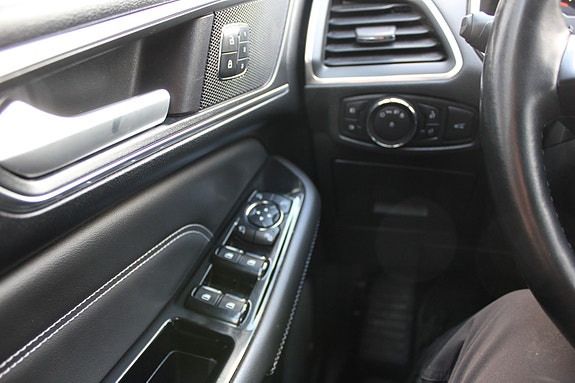 Ford S-MAX 24 of 29