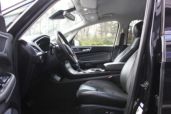 Ford S-MAX 16 of 29