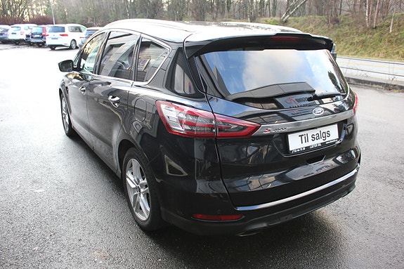 Ford S-MAX 11 of 29