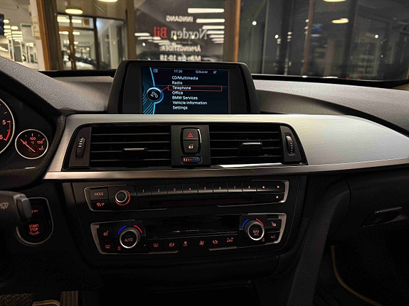 BMW 320d 16 of 22