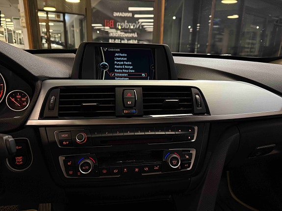 BMW 320d 17 of 22