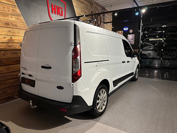 Ford Transit Connect 6 of 25