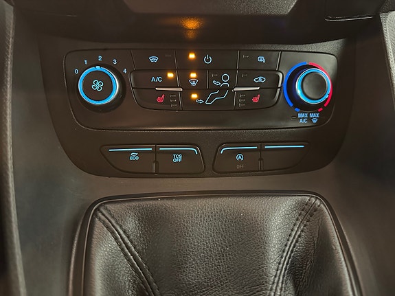 Ford Transit Connect 12 of 25