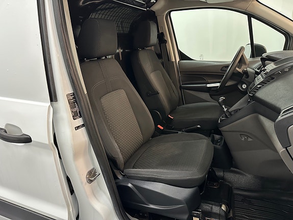 Ford Transit Connect 17 of 25