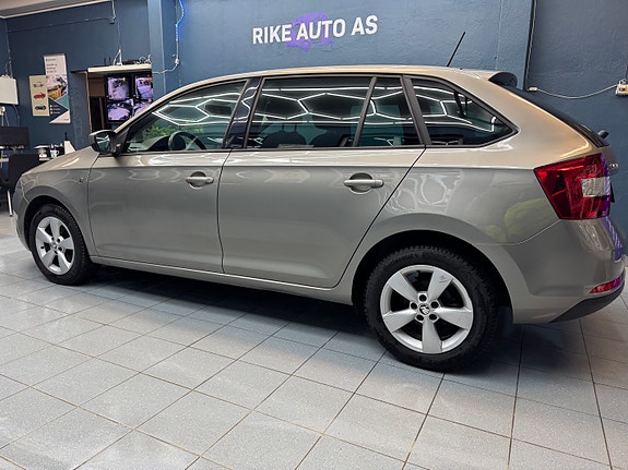 Skoda Rapid Spaceback 5 of 5