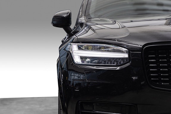 Volvo XC90 4 of 5
