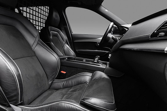 Volvo XC90 22 of 25