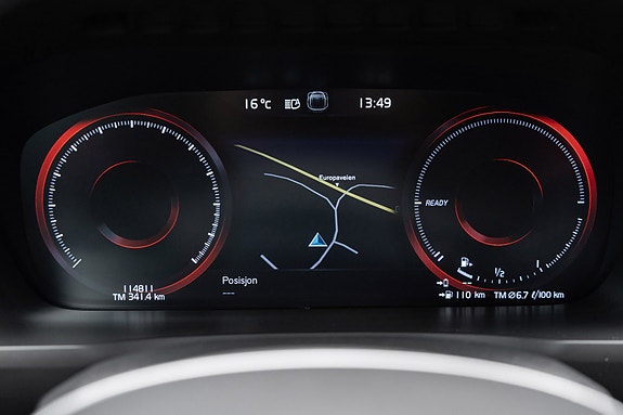 Volvo XC90 12 of 25