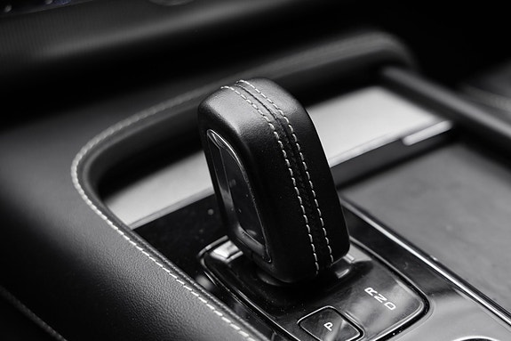 Volvo XC90 17 of 25