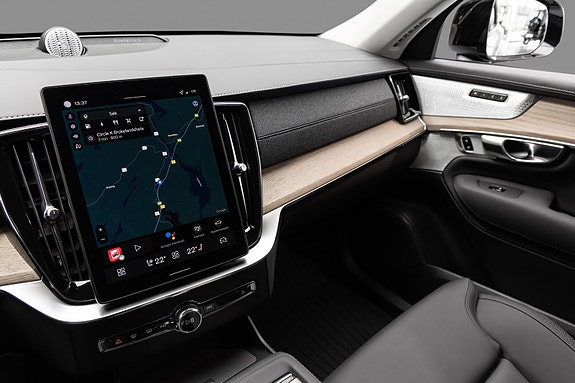 Volvo XC90 20 of 26