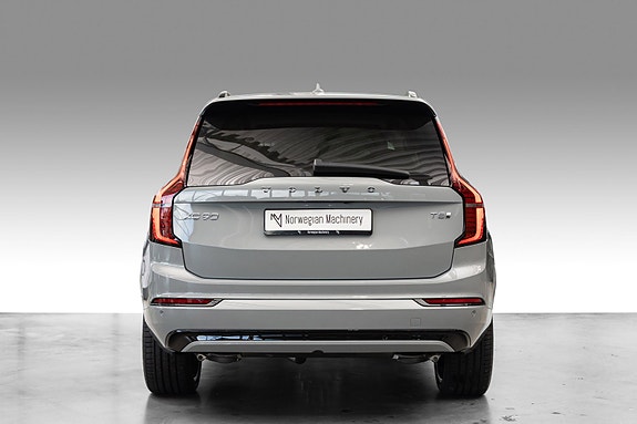 Volvo XC90 7 of 26