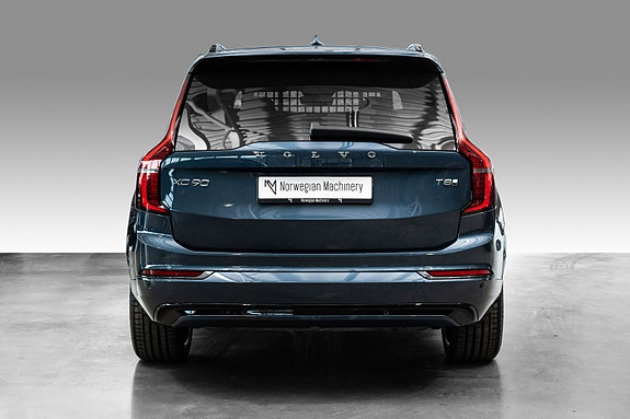 Volvo XC90 6 of 28