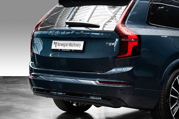 Volvo XC90 7 of 28
