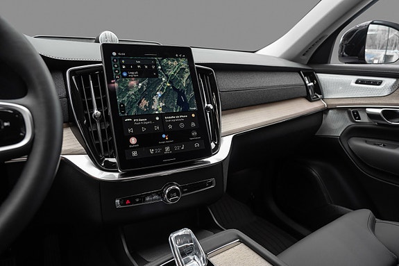 Volvo XC90 20 of 28
