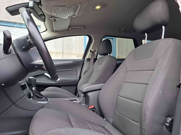 Ford Mondeo 11 of 28
