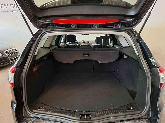 Ford Mondeo 27 of 28