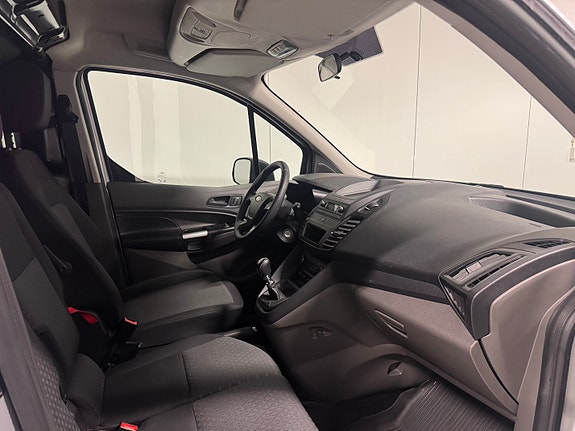 Ford Transit Connect 22 of 30
