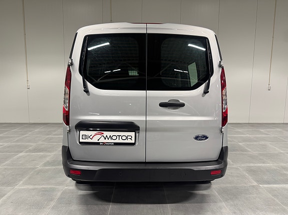 Ford Transit Connect 14 of 30