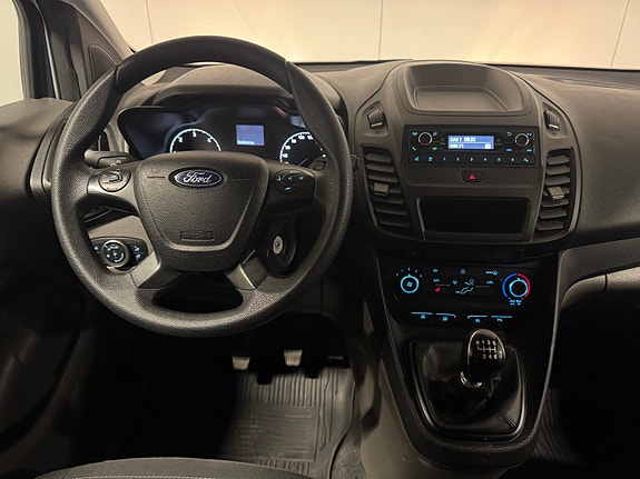 Ford Transit Connect 23 of 30