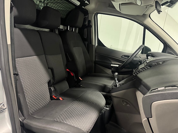 Ford Transit Connect 21 of 30