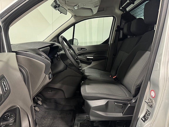 Ford Transit Connect 18 of 30