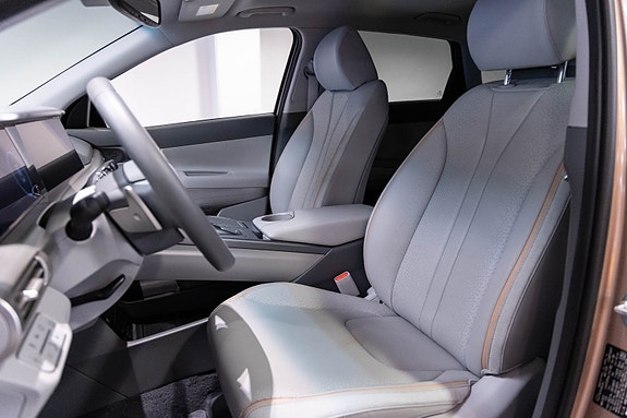 Hyundai Nexo 6 of 16