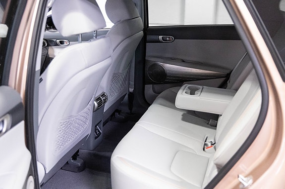 Hyundai Nexo 7 of 16