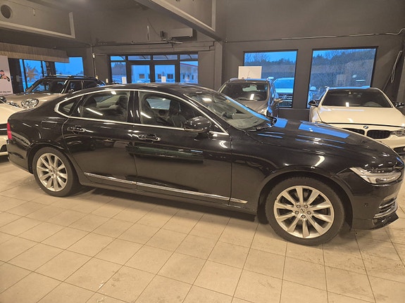 Volvo S90 4 of 5