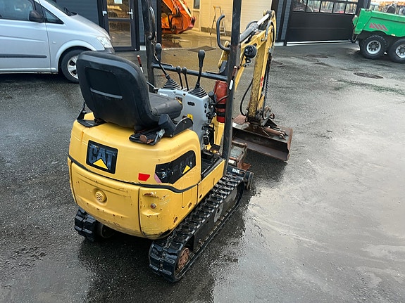 Cat 300.9D 5 of 5