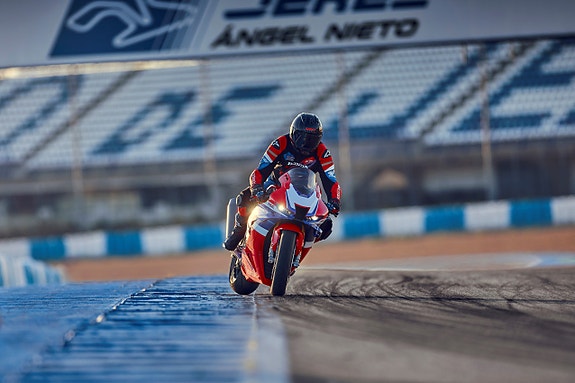 Honda CBR1000RR-R Fireblade SP 5 of 5