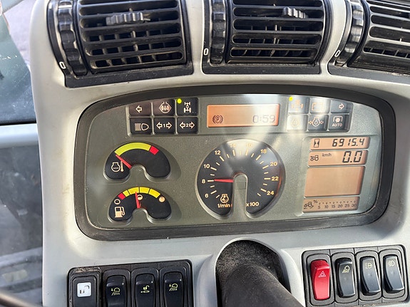 Deutz Fahr Agroton TTV 630 2012, kr 550 000,-