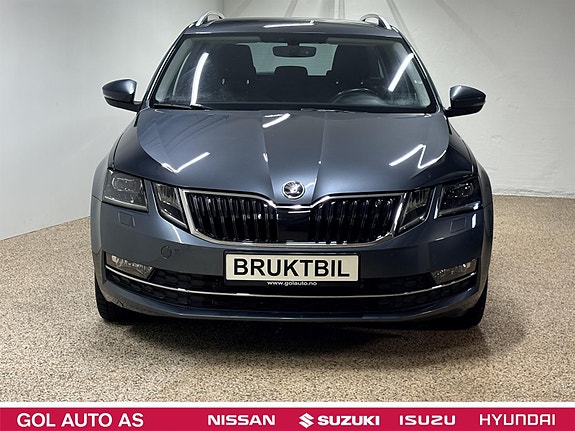 Skoda Octavia 2 of 28