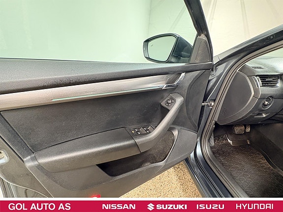 Skoda Octavia 13 of 28