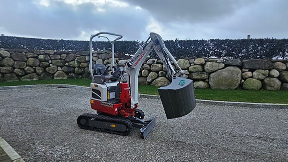 ABS Takeuchi tb 210r 5 of 5