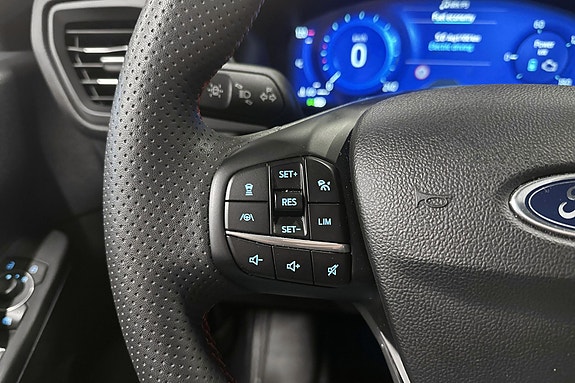 Ford Kuga 12 of 21
