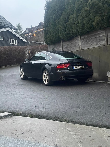 Audi A7 2 of 5