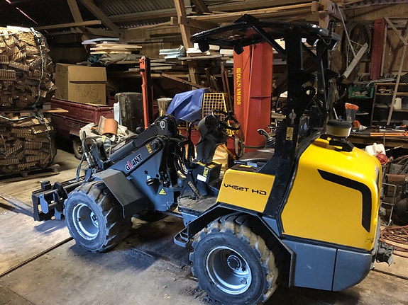 Giant V452T X-TRA HD