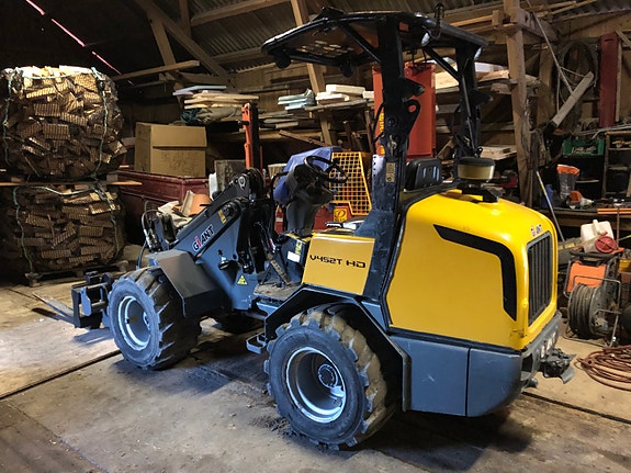 Giant V452T X-TRA HD