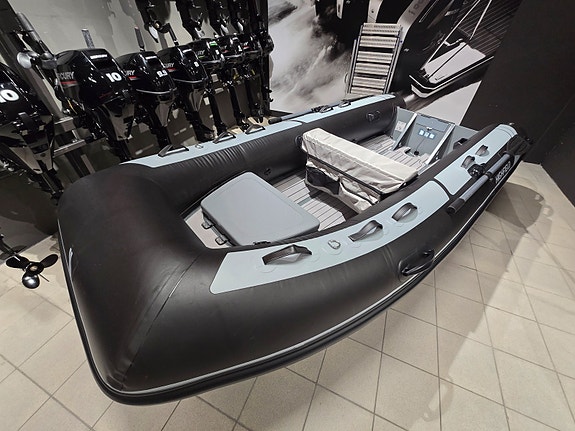 Highfield 360 Classic aluminium RIB med EVA SeaDeck 5 of 8