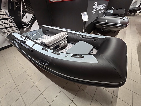 Highfield 360 Classic aluminium RIB med EVA SeaDeck 6 of 8