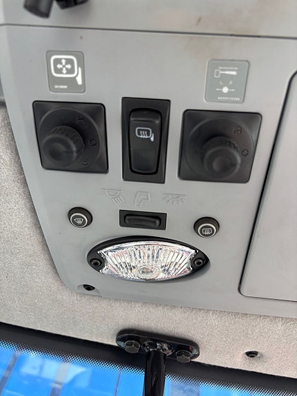 Valtra T234 Direct, fronthydraulikk, kun 3700 t. Nye dekk 2018, kr 1 168 000,-