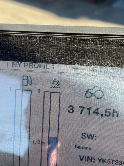 Valtra T234 Direct, fronthydraulikk, kun 3700 t. Nye dekk 2018, kr 1 168 000,-