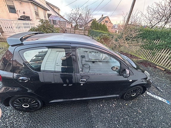 Toyota Aygo 3 of 10