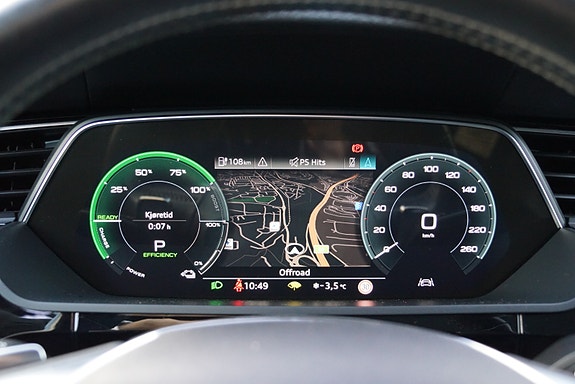 Audi e-tron 26 of 30
