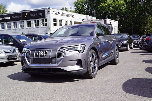 Audi e-tron 4 of 30