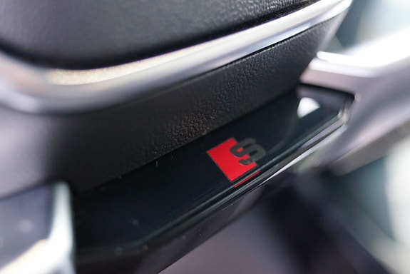 Audi e-tron 30 of 30