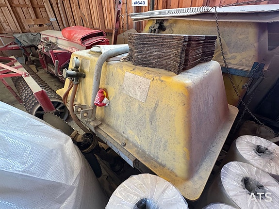 Åkersprøyte med tank Åkersprøyte med tank