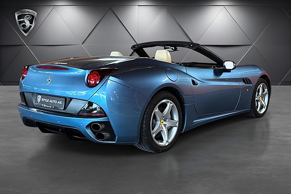 Ferrari California 4 of 5
