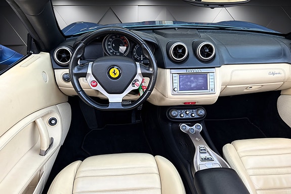 Ferrari California 18 of 25